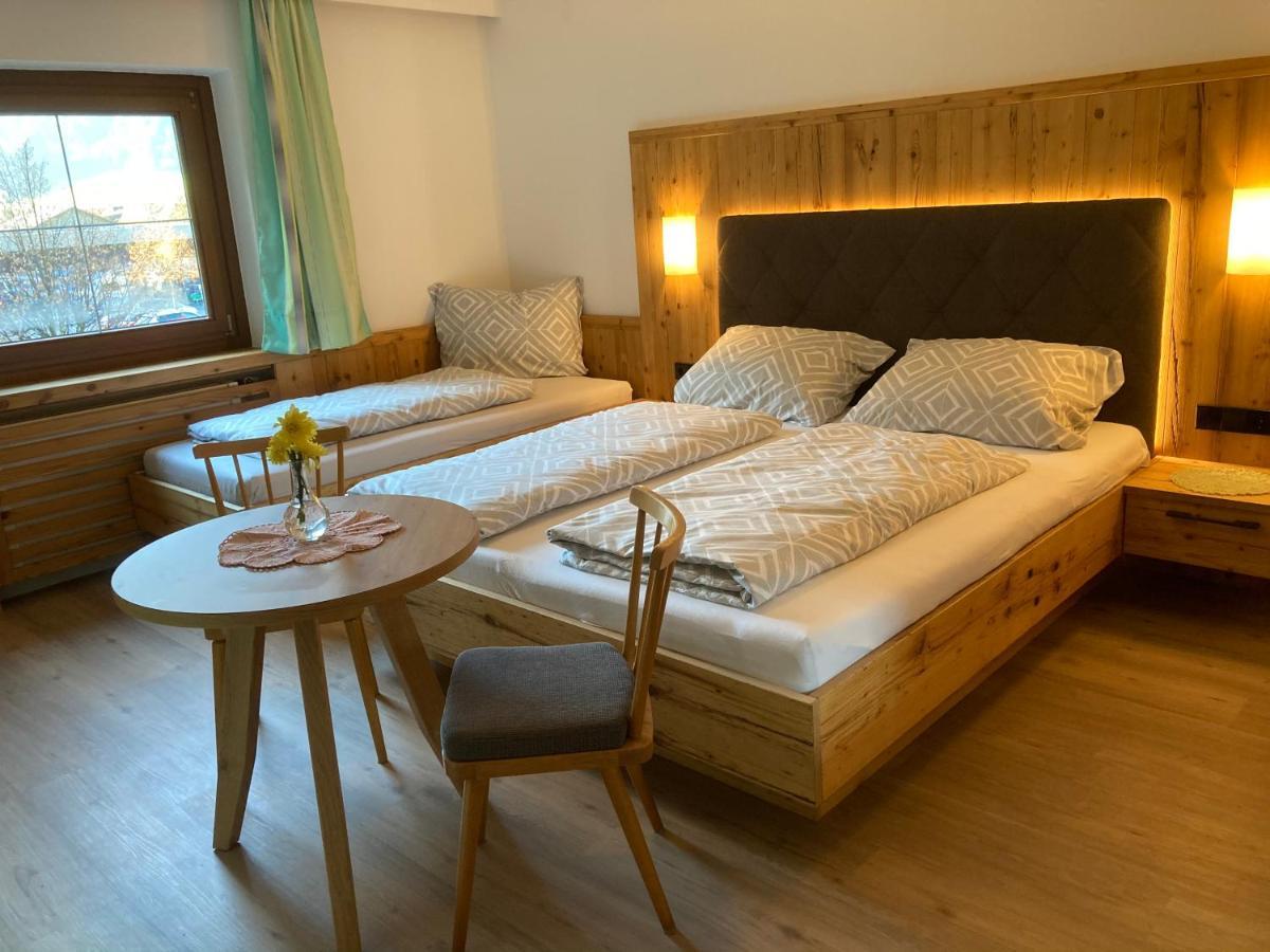Ferienwohnung Kroell Zell am Ziller Esterno foto