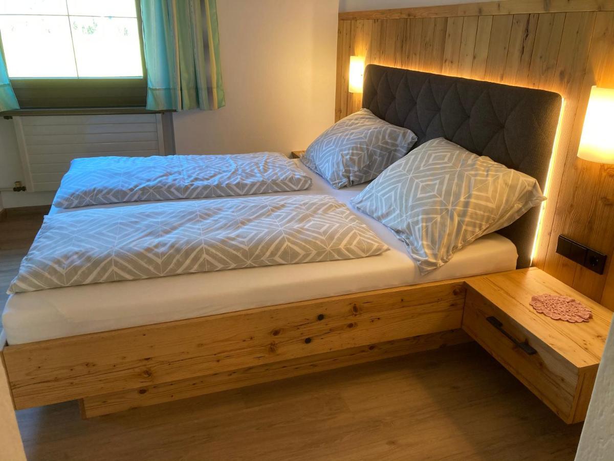 Ferienwohnung Kroell Zell am Ziller Esterno foto