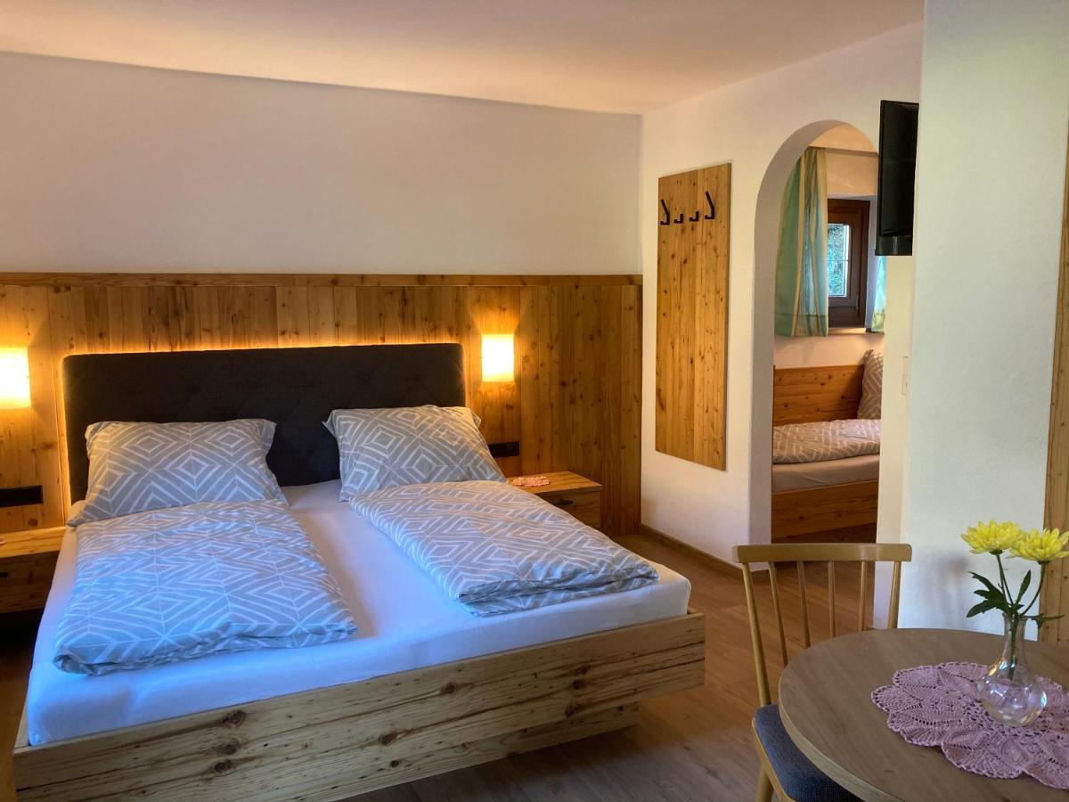 Ferienwohnung Kroell Zell am Ziller Esterno foto