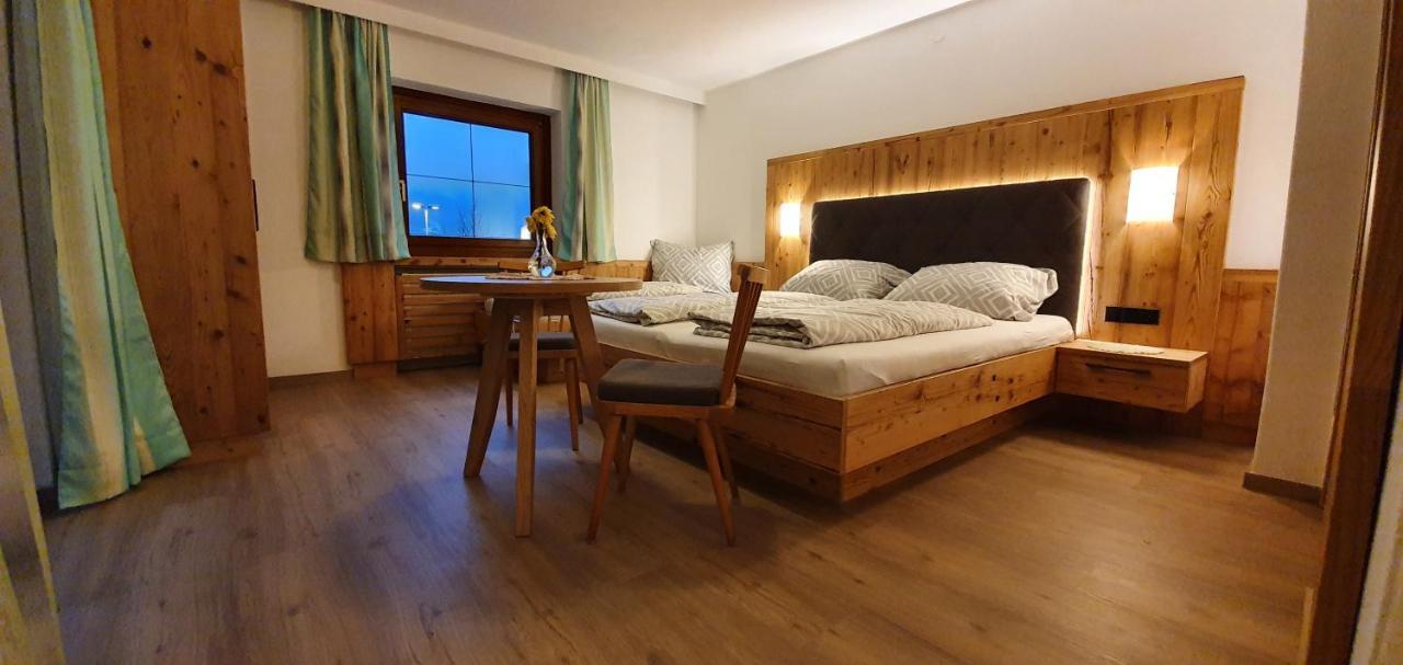 Ferienwohnung Kroell Zell am Ziller Esterno foto