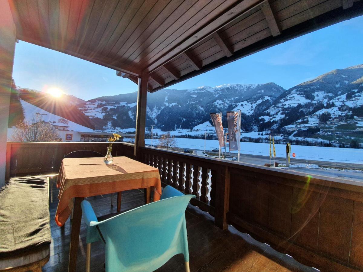 Ferienwohnung Kroell Zell am Ziller Esterno foto