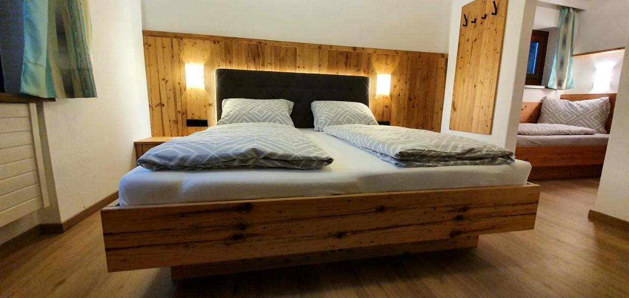 Ferienwohnung Kroell Zell am Ziller Esterno foto