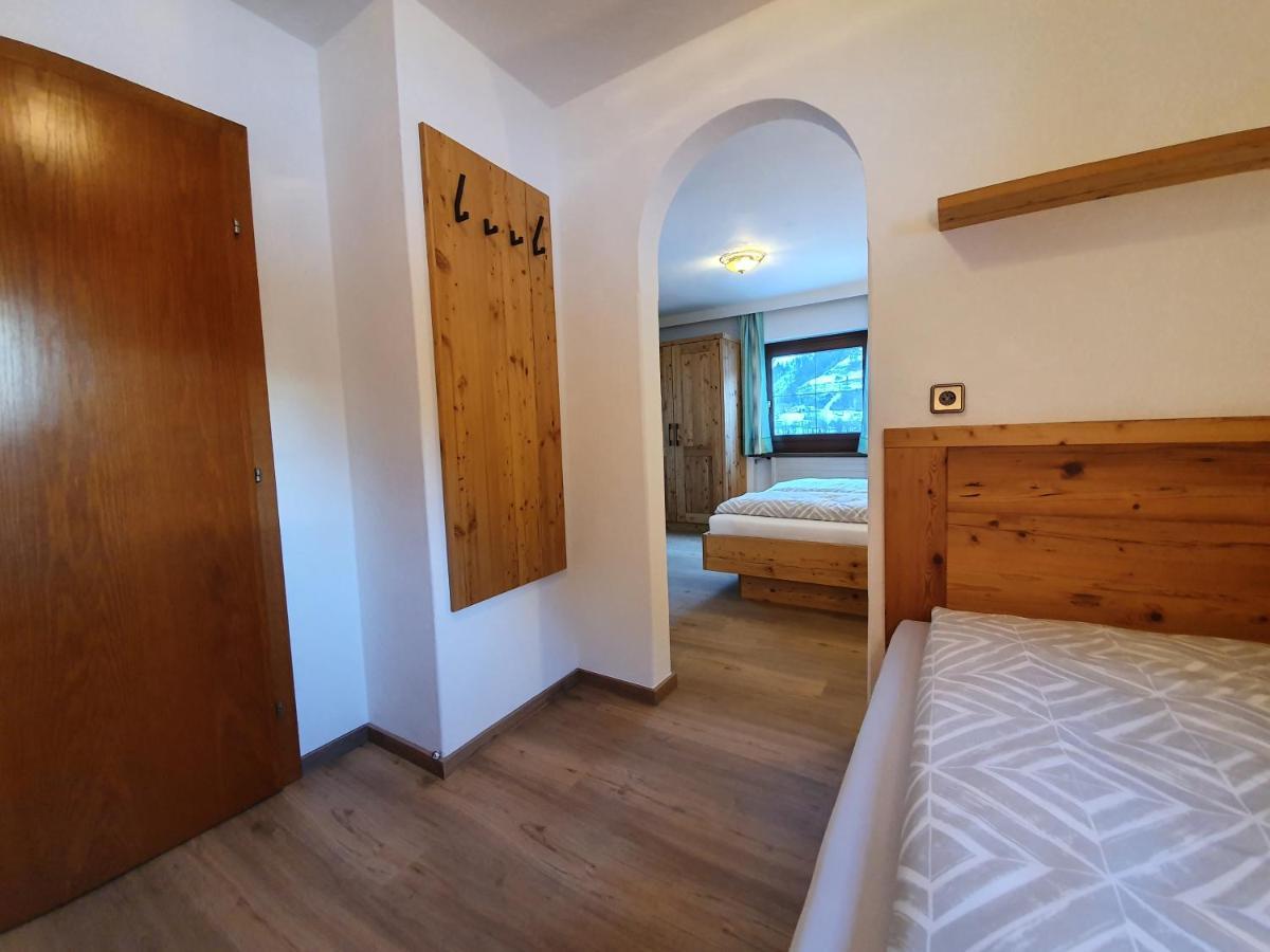 Ferienwohnung Kroell Zell am Ziller Esterno foto