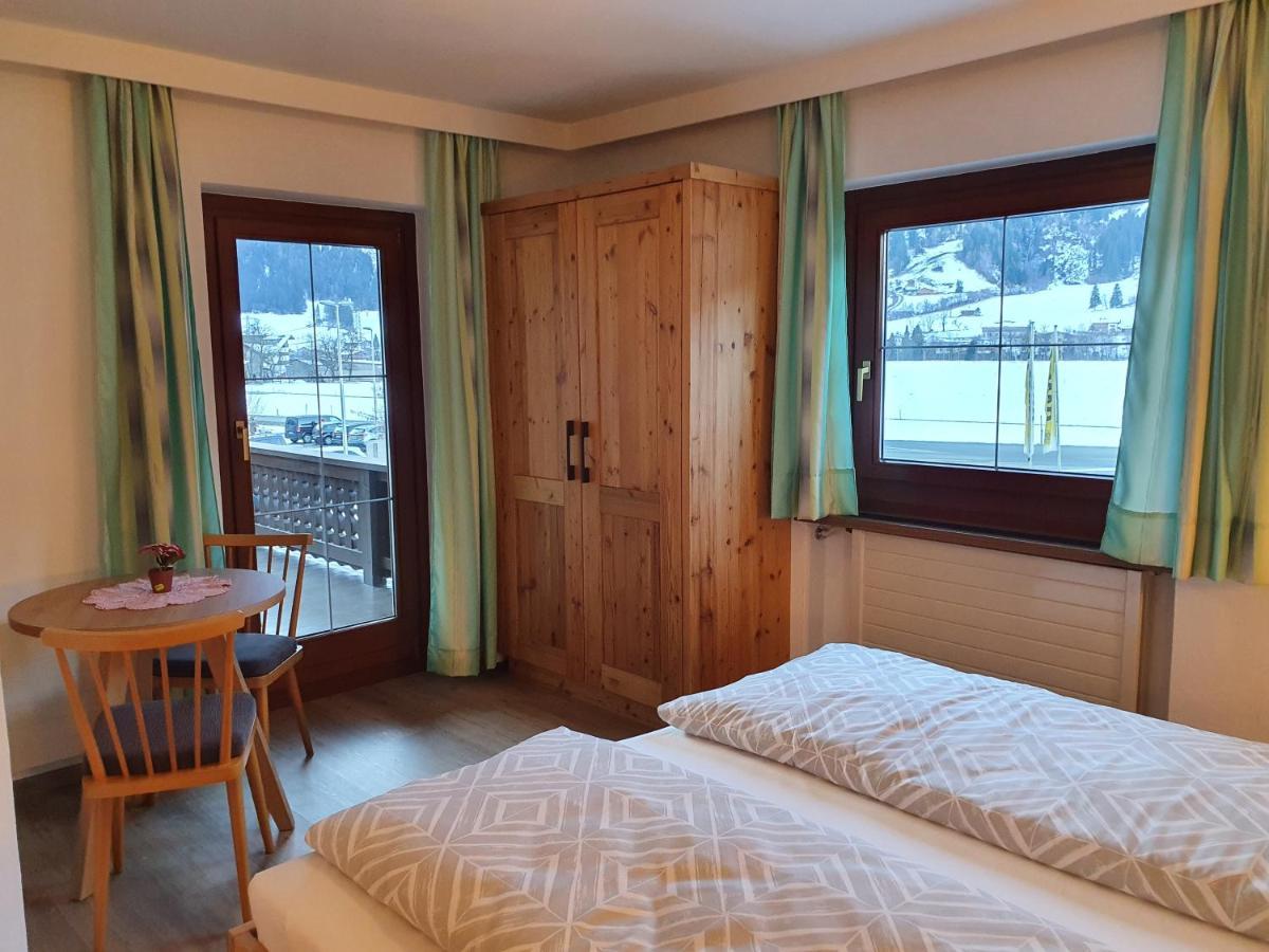 Ferienwohnung Kroell Zell am Ziller Esterno foto