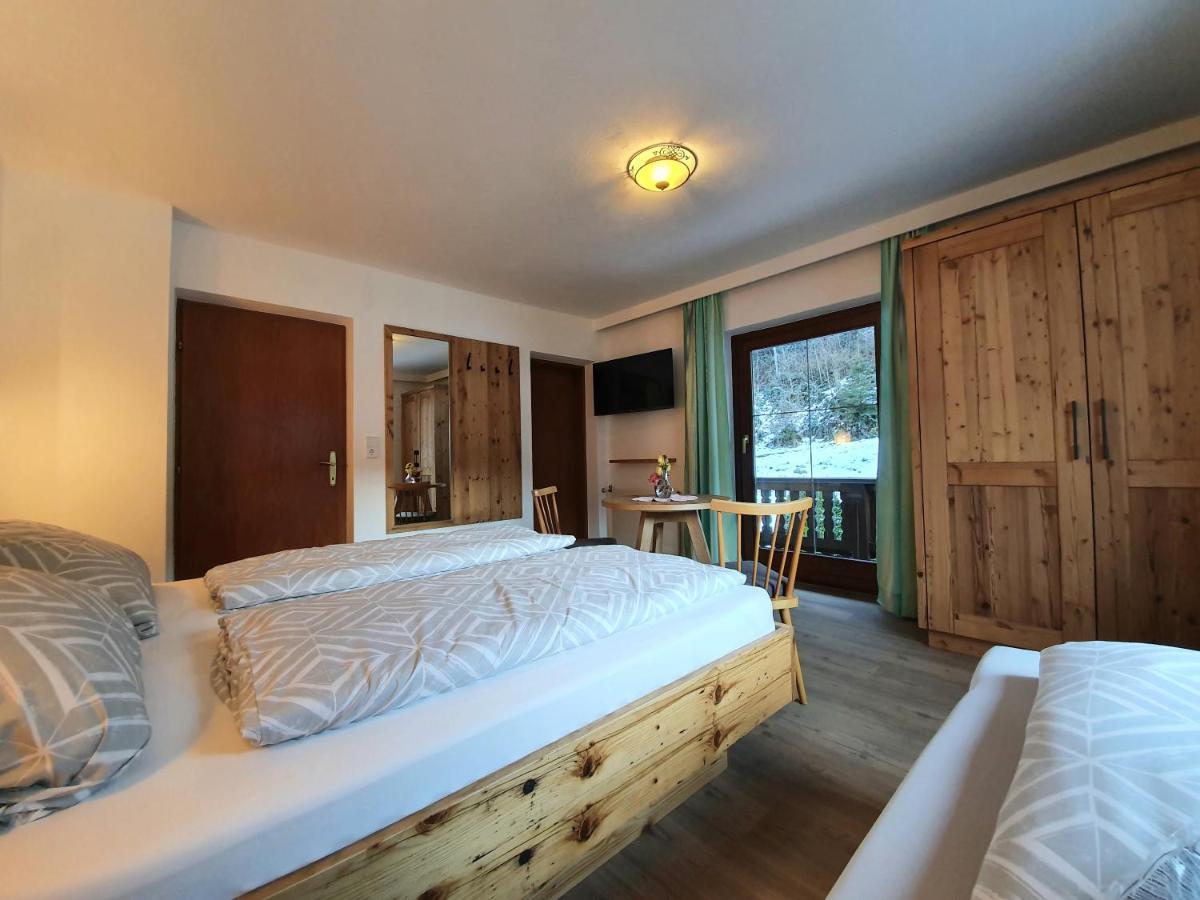 Ferienwohnung Kroell Zell am Ziller Esterno foto