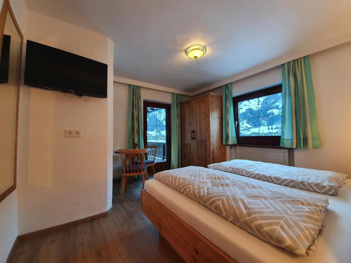Ferienwohnung Kroell Zell am Ziller Esterno foto